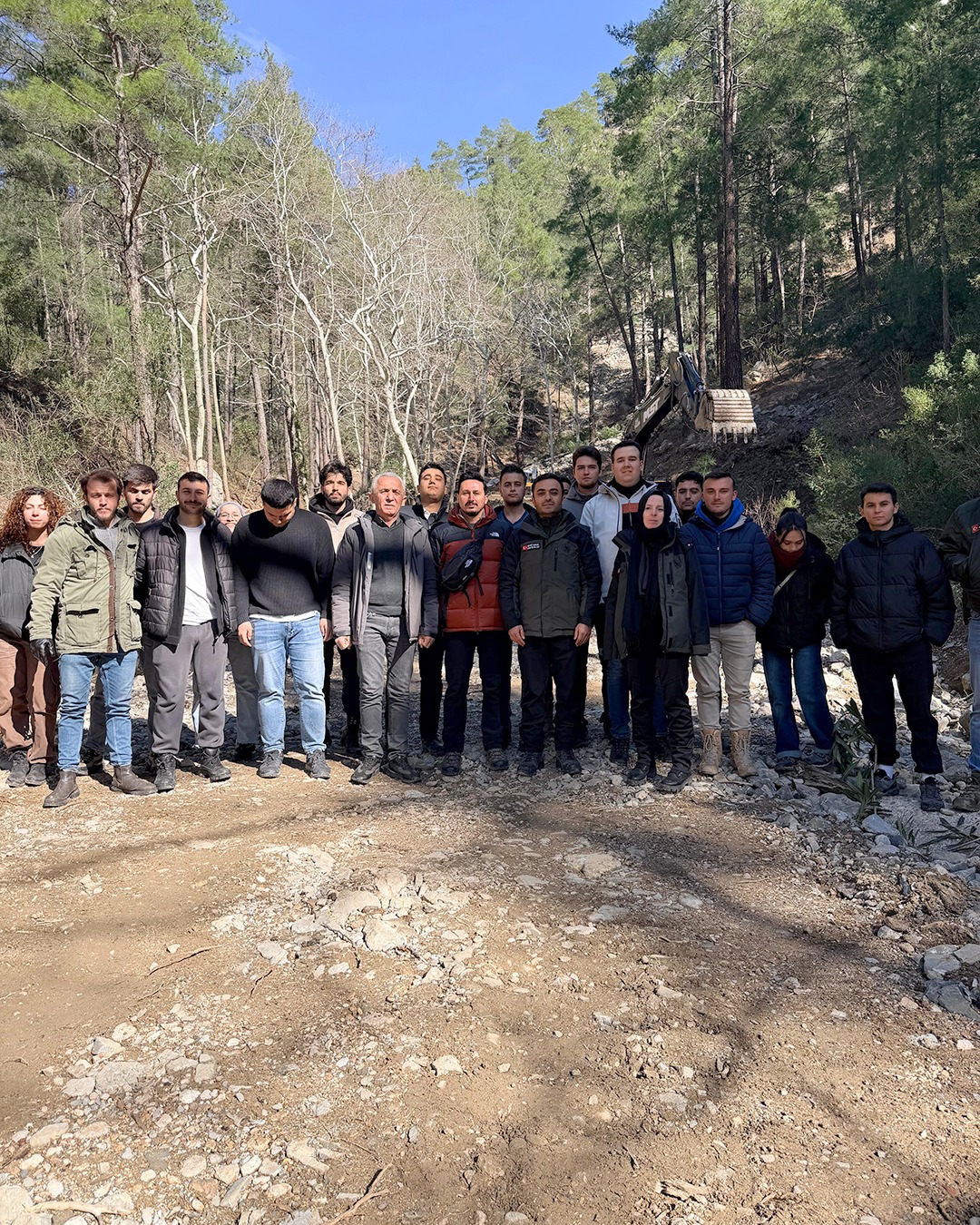 ISUBÜ Orman Fakültesi Öğrencileri Aşağıgökdere’de Arazi Uygulaması Yaptı