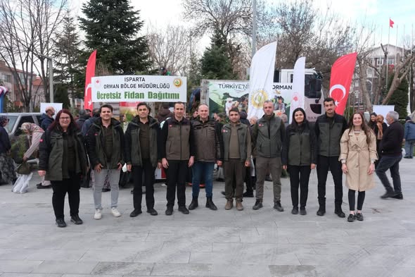 Isparta’da Dünya Ormancılık Haftası kapsamında fidan dağıtımı yapıldı