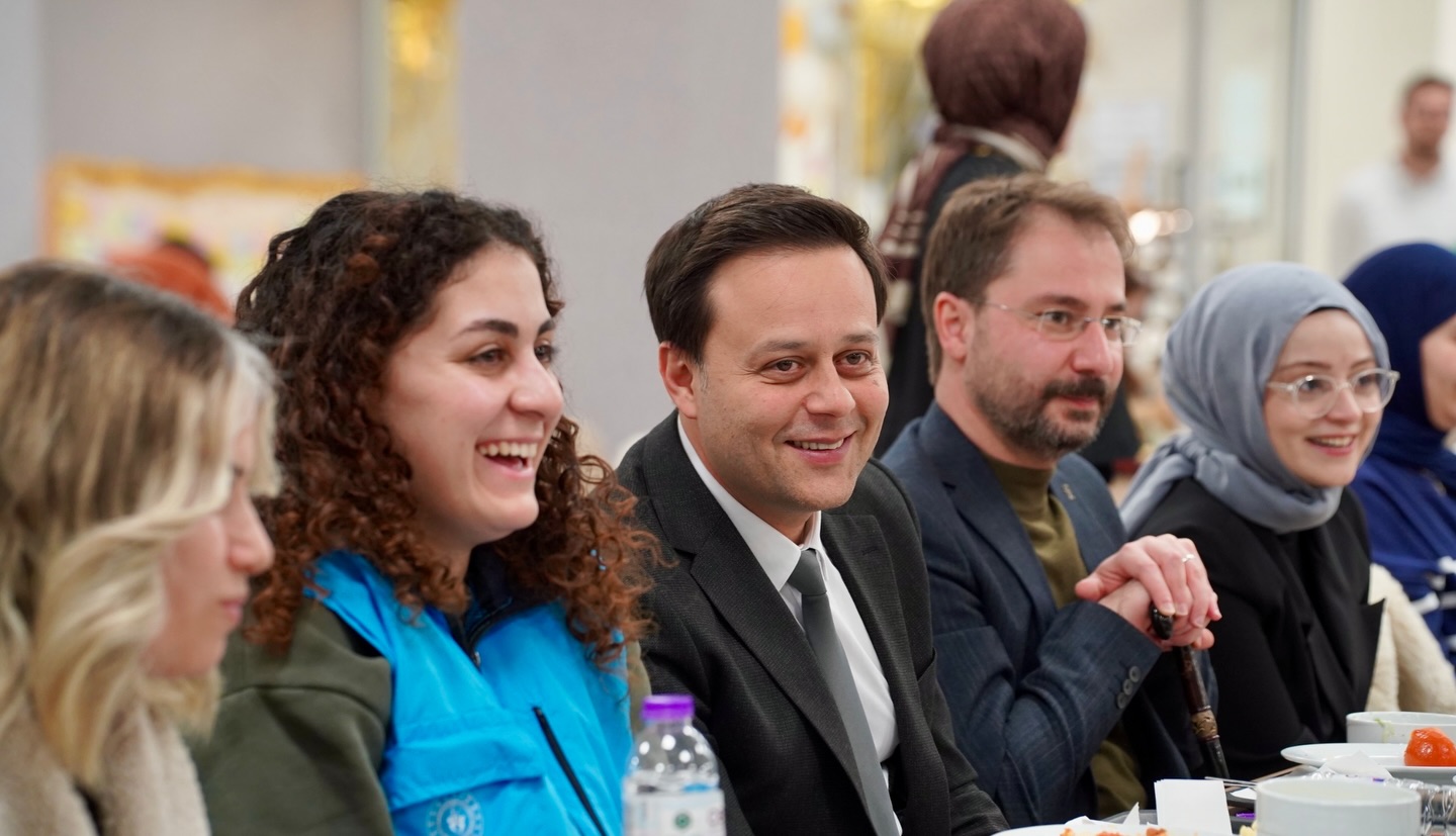 Isparta’da Gençlerle Ramazan Sofrası Kuruldu