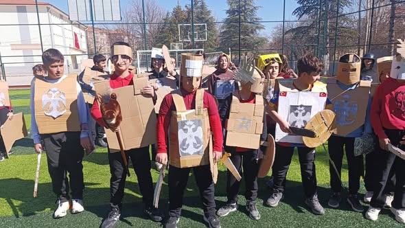 Şarkikaraağaç’ta bulunan Yunus Emre