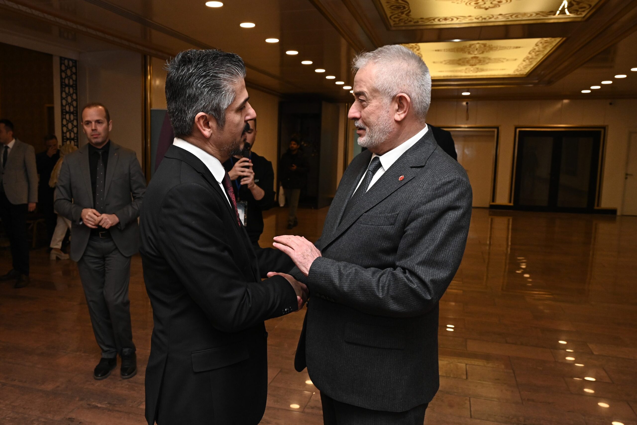 Başkan Başdeğirmen, ISUBÜ’lü gençlerle iftarda buluştu