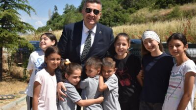 Mustafa Özer, ilçedeki eğitim kurumları