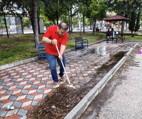 Isparta'da Fatih Mahallesi Muhtarı