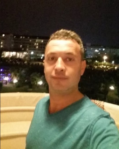 Isparta'da yaşayan mobilya ustası Erkan