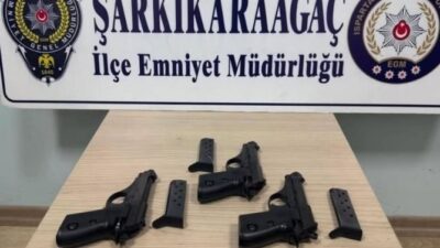 Isparta’nın Şarkikaraağaç ilçesinde polis ekiplerince