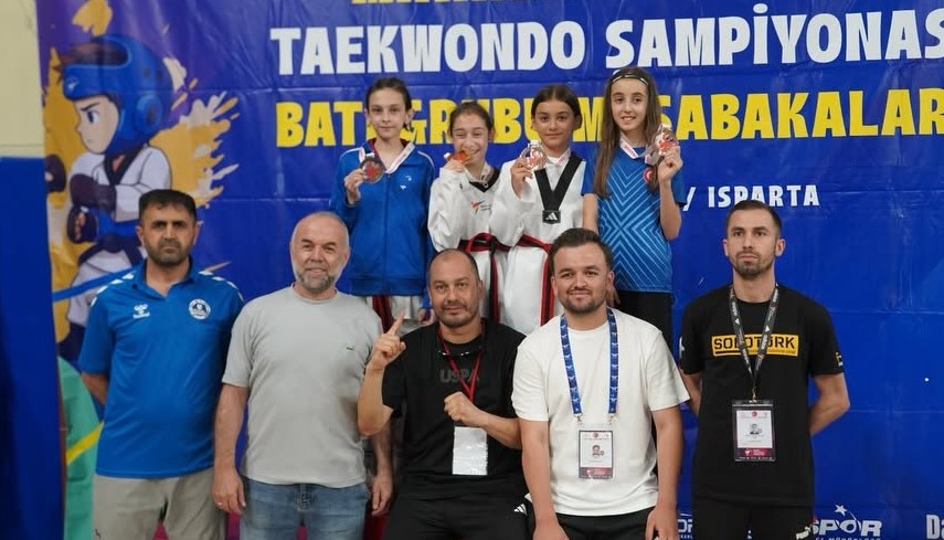 Isparta'nın ev sahipliğinde düzenlenen Minikler