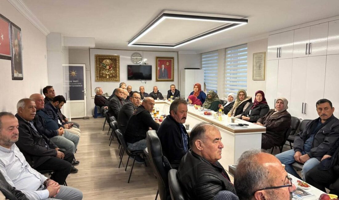 AK Parti’nin Isparta Senirkent’teki geniş